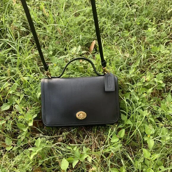 Vintage Coach Casino #9924 Crossbody Bag BLACK - Picture 6 of 16